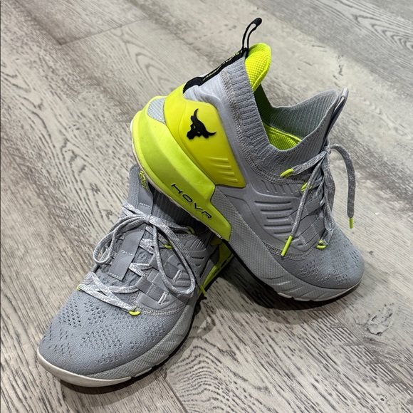 HOVA Under Armour Gray and Yellow Athletic Shoes - Picture 1 of 6